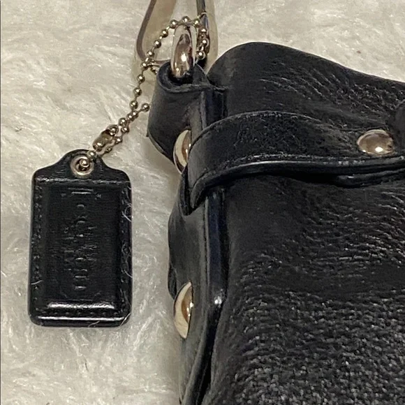 Coach Brooke Convertible hobo shoulder bag black pebbled leather, F17165. - Picture 3 of 7